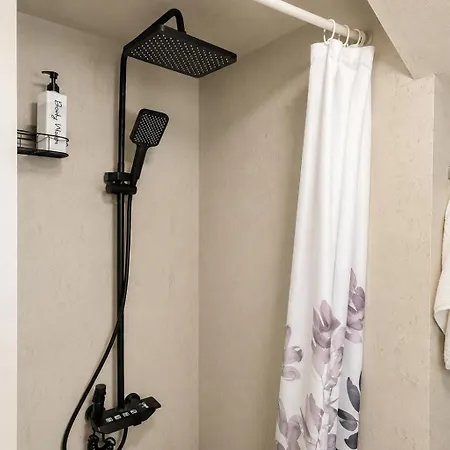 Apartment Turquoise Orchid Family With Veranda, Kallithea